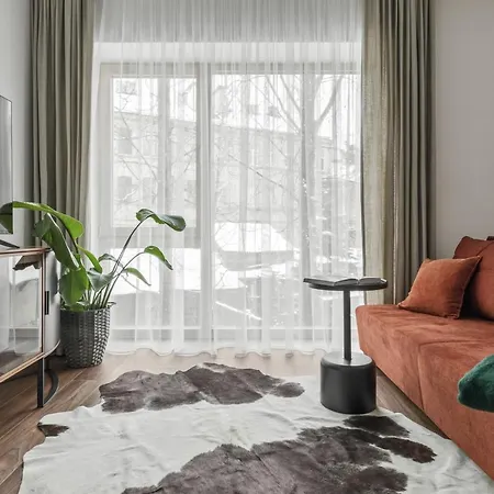 Ivis House - Stylish And Original In Old Town *