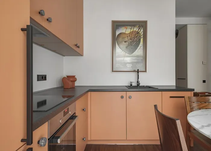 Ivis House - Stylish And Original In Old Town