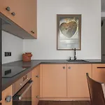 Ivis House - Stylish And Original In Old Town